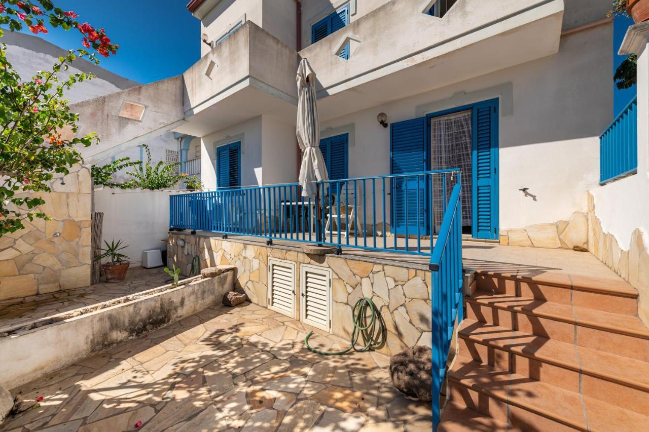 Casa Vacanze 21 Aprile - T Calasetta Eksteriør billede